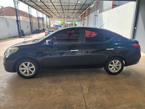 Nissan VERSA SL 1.6 16V Flex Fuel 4p Mec.