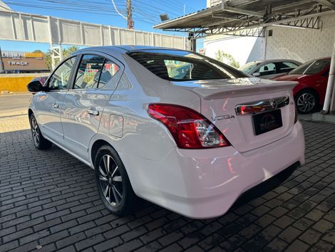 Nissan VERSA SL 1.6 16V FlexStart 4p Mec.