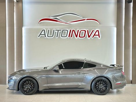 Ford Mustang GT Premium 5.0 V8