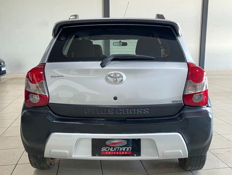 Toyota ETIOS CROSS 1.5 Flex 16V 5p Mec.