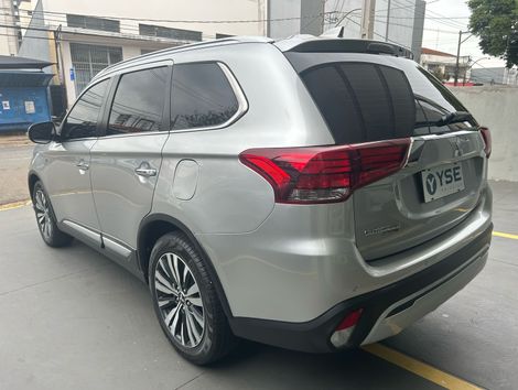 Mitsubishi OUTLANDER HPE-S 3.0 V6 4x4 5p Aut.