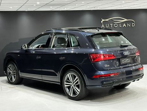 Audi Q5 S-Line 2.0 TFSI Quattro S-tronic