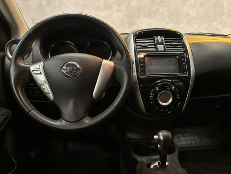 Nissan VERSA SL 1.6 16V FlexStart 4p Aut.