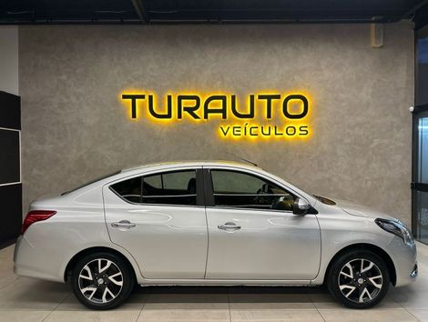 Nissan VERSA SL 1.6 16V FlexStart 4p Aut.