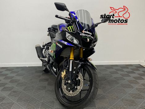 YAMAHA YZF R-3 321/ABS