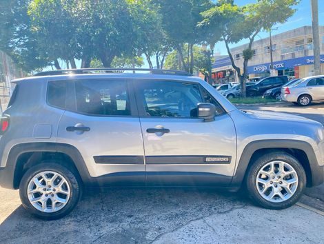 Jeep Renegade Limited 1.8 4x2 Flex 16V Aut.
