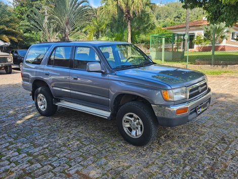 Toyota Hilux SW4 4x4 3.0 8V TB Diesel