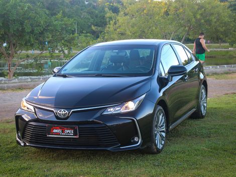 Toyota Corolla XEi 2.0 Flex 16V Aut.