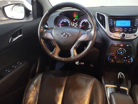 Hyundai HB20X Premium 1.6 Flex 16V Aut.