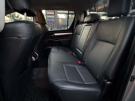 Toyota Hilux CD SRV 4x4 2.8 TDI Diesel Aut.