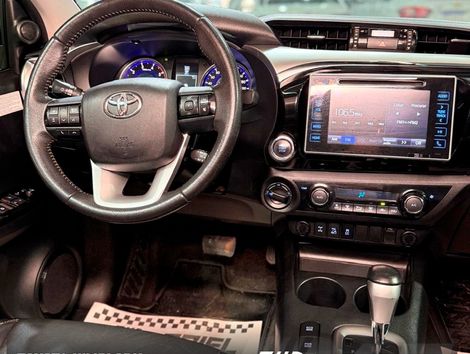 Toyota Hilux CD SRX 4x4 2.8 TDI 16V Diesel Aut.