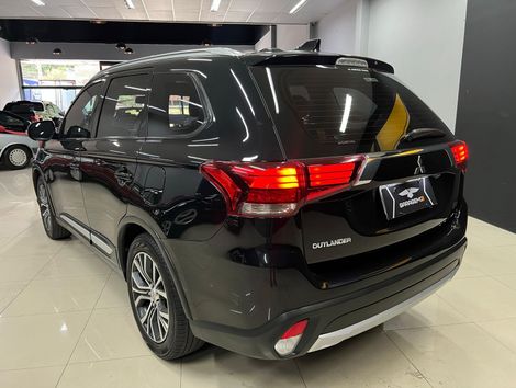 Mitsubishi OUTLANDER COMFORT 2.0 16V Aut.