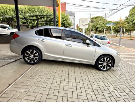 Honda Civic Sedan LXR 2.0 Flexone 16V Aut. 4p