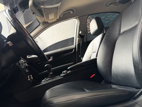 Mercedes C-180 CGI Classic 1.8 16V 156cv Aut.