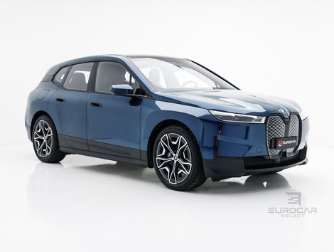 BMW iX XDrive 40 Aut. (Elétrico)