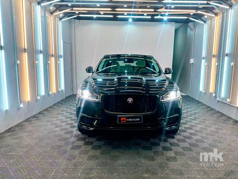 Jaguar F-Pace 2.0 Prestige 250cv Aut.