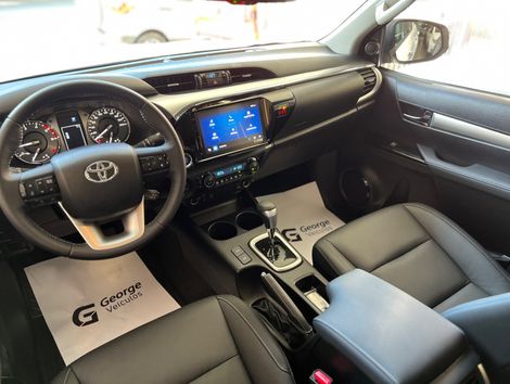 Toyota Hilux CD SRV 4x4 2.8 TDI Diesel Aut.