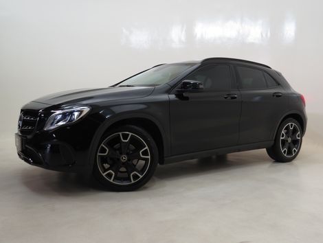 Mercedes GLA 200 Night 1.6. TB 16V Flex Aut.
