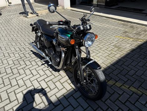 TRIUMPH BONNEVILLE T100 