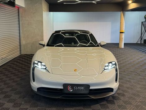 Porsche Taycan (Elétrico)