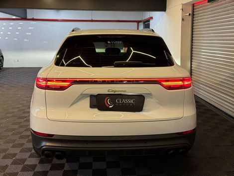 Porsche Cayenne E-Hybrid 3.0 V6 462cv