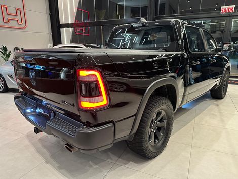 RAM 1500 REBEL 5.7 HEMI CD V8 4x4 Aut.