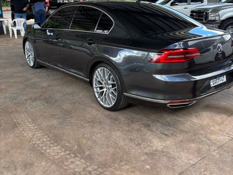 VolksWagen Passat Highline 2.0 TSI 220cv Tip.