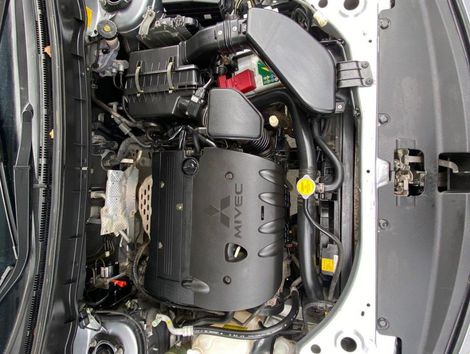 Mitsubishi 2.0 16V 160cv Aut. 