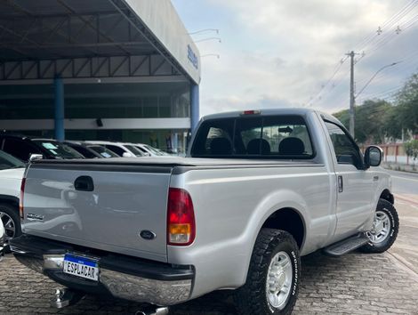 Ford F-250 XLT 3.9 4x2 Diesel TB