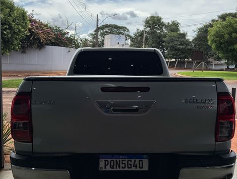 Toyota Hilux CD SRV 4x4 2.7 Flex 16V Aut.