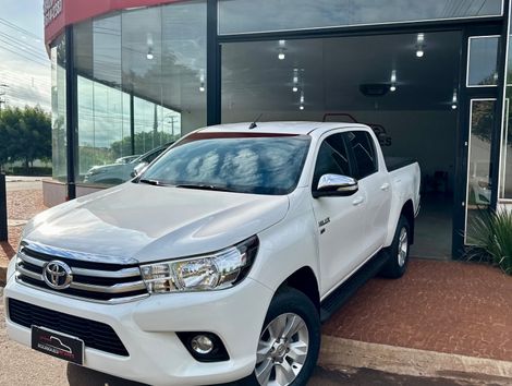 Toyota Hilux CD SRV 4x2 2.7 Flex 16V Aut.