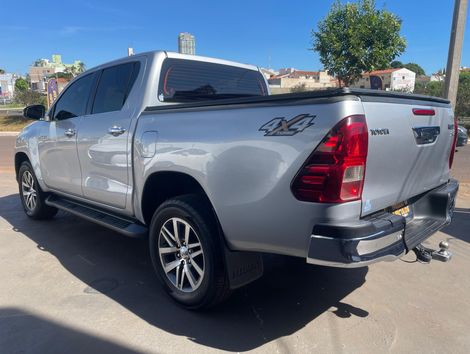 Toyota Hilux CD SRX 4x4 2.8 TDI 16V Diesel Aut.
