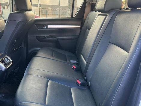 Toyota Hilux CD SRV 4x4 2.8 TDI Diesel Aut.