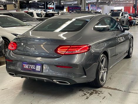 Mercedes C-250 Sport Coupe 2.0 16V 211cv Aut.