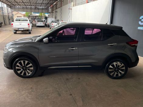 Nissan KICKS SL 1.6 16V FlexStar 5p Aut.