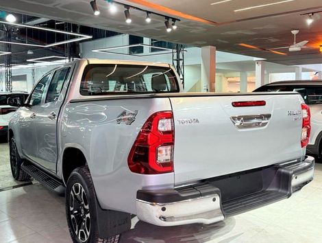 Toyota Hilux CD SRX 4x4 2.8 TDI 16V Diesel Aut.