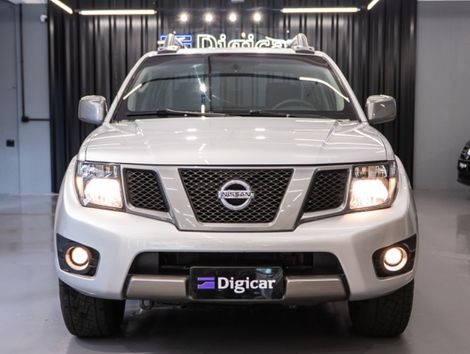 Nissan Frontier SV AT. CD 4x4 2.5 TB Dies. Aut.