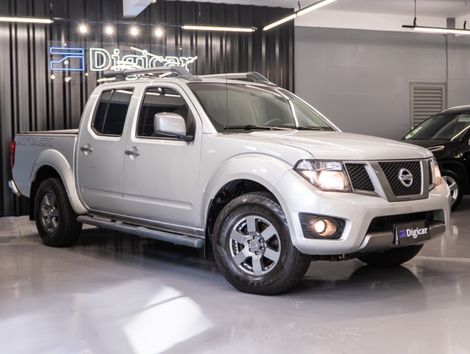 Nissan Frontier SV AT. CD 4x4 2.5 TB Dies. Aut.