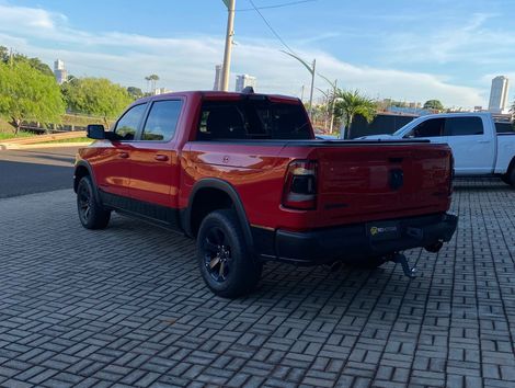 RAM 1500 REBEL 5.7 HEMI CD V8 4x4 Aut.