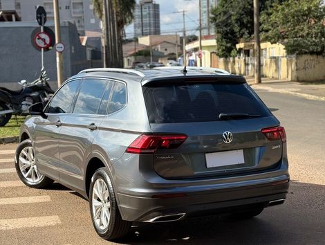 VolksWagen TIGUAN Allspac Comf 250 TSI 1.4 Flex