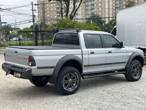 Mitsubishi L200 OUTDOOR HPE 2.5 4x4 CD T.Dies. Mec.