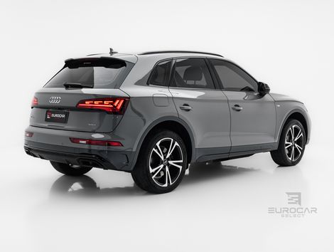 Audi Q5 S-Line Black 2.0 TFSI Quat. S-Tronic