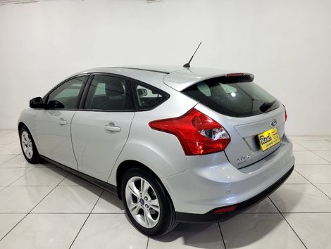Ford Focus 1.6 S/SE/SE Plus Flex 8V/16V  5p