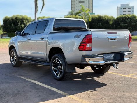 Toyota Hilux CD SRV 4x4 2.8 TDI Diesel Aut.