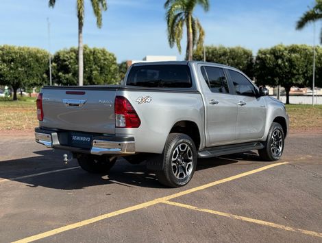 Toyota Hilux CD SRV 4x4 2.8 TDI Diesel Aut.