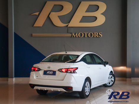 Nissan VERSA Sense 1.6 16V Flex Aut.