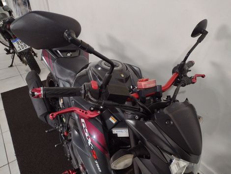 SUZUKI GSX-S 750