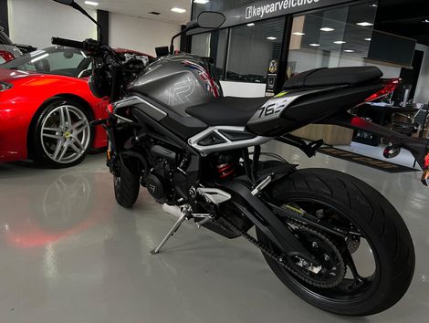TRIUMPH STREET TRIPLE 765 R