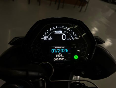 TRIUMPH STREET TRIPLE 765 R