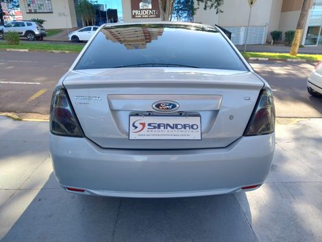 Ford Fiesta Sedan SE 1.6 8V Flex 4p